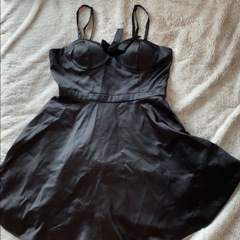 Forever 21 black bow dress